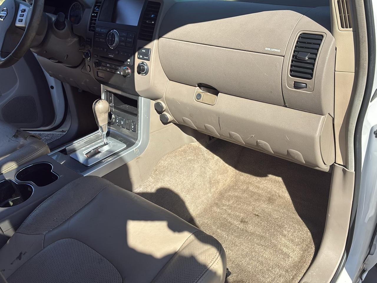 Nissan Pathfinder 4WD 4dr V6 Silver 2011