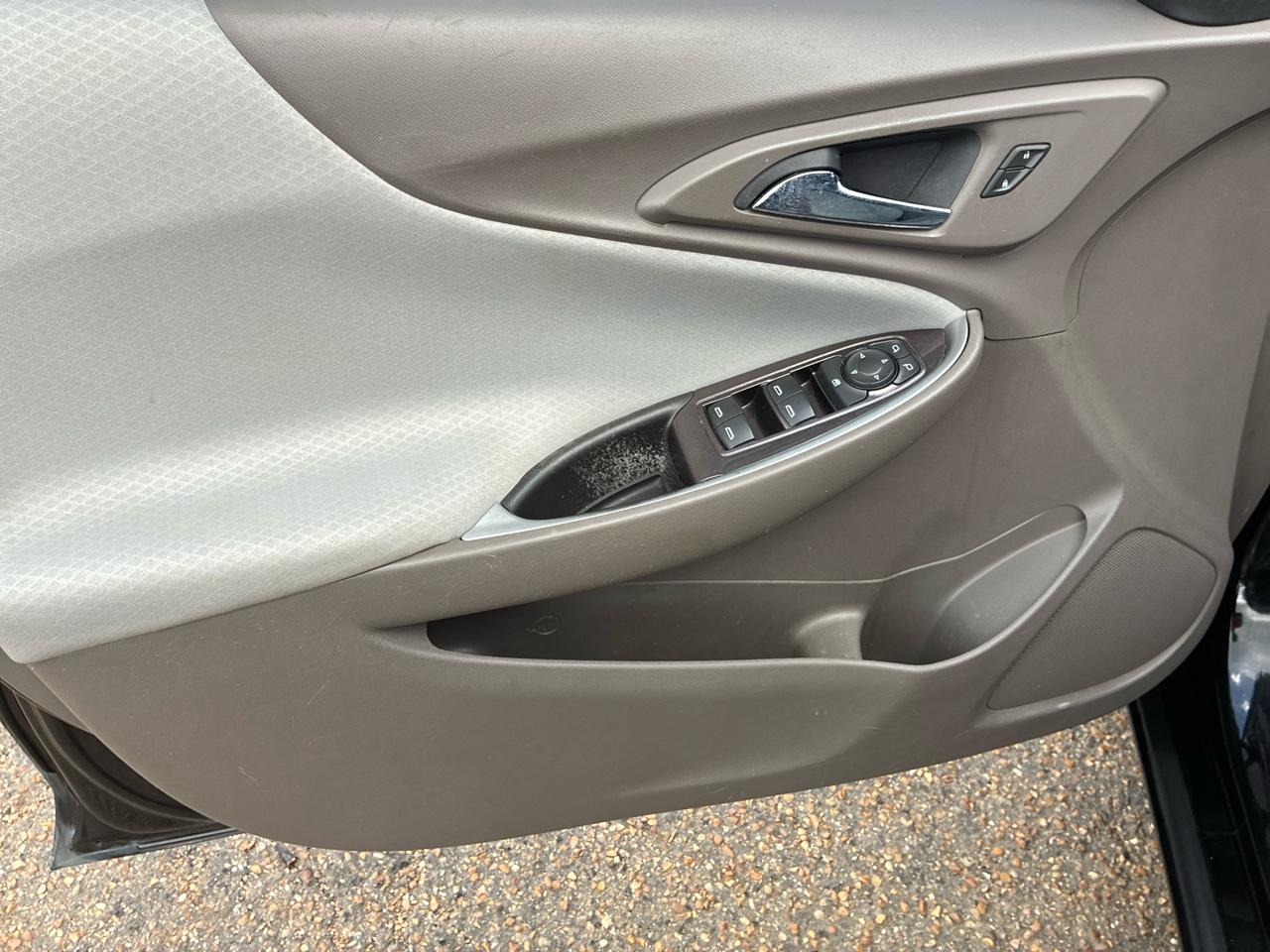 Chevrolet Malibu 4dr Sdn LS w/1LS 2017