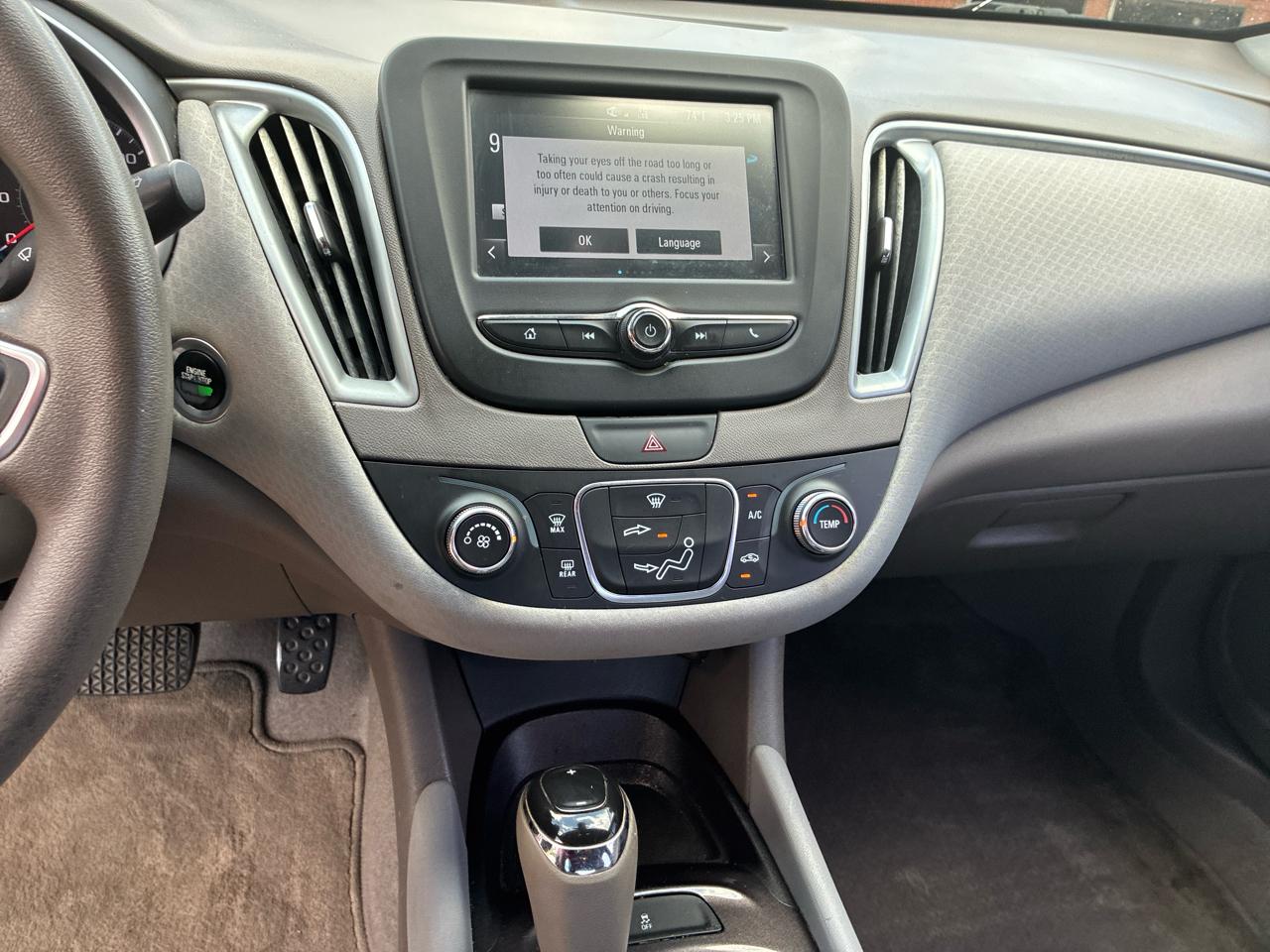 Chevrolet Malibu 4dr Sdn LS w/1LS 2017