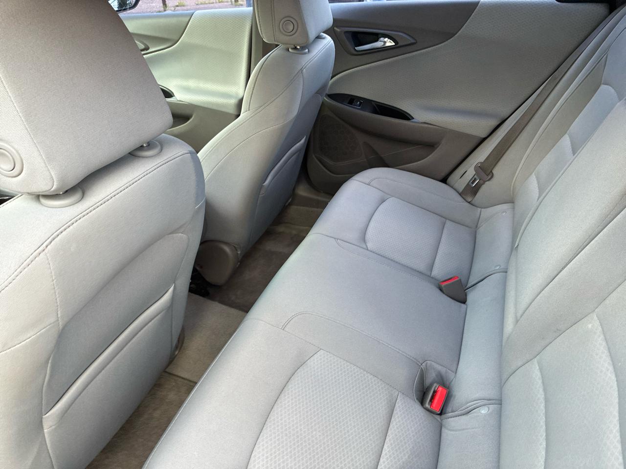 Chevrolet Malibu 4dr Sdn LS w/1LS 2017