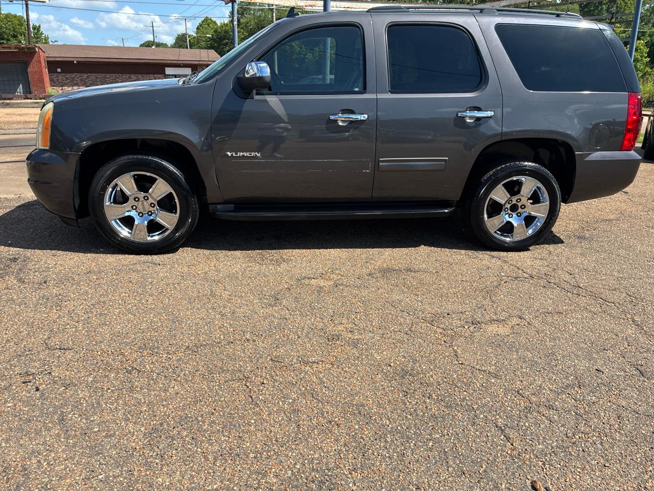GMC Yukon 2WD 4dr 1500 SLT 2010