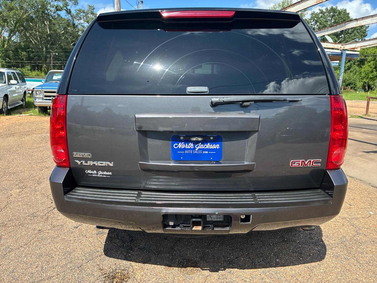 GMC Yukon 2WD 4dr 1500 SLT 2010