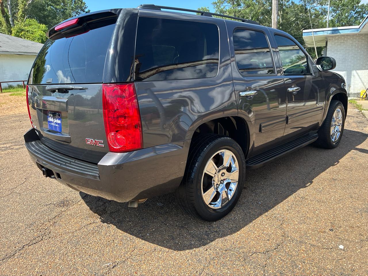 GMC Yukon 2WD 4dr 1500 SLT 2010
