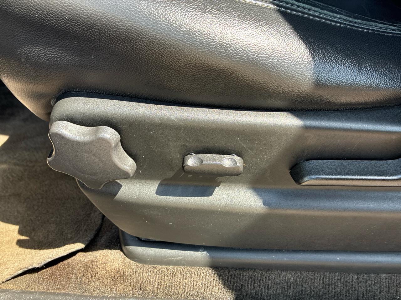 GMC Yukon 2WD 4dr 1500 SLT 2010