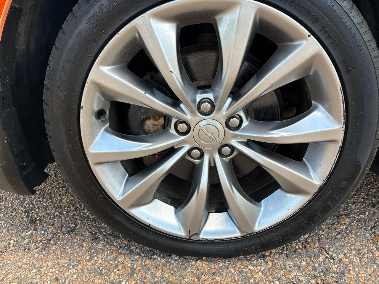 Chrysler 200 4dr Sdn S FWD 2015