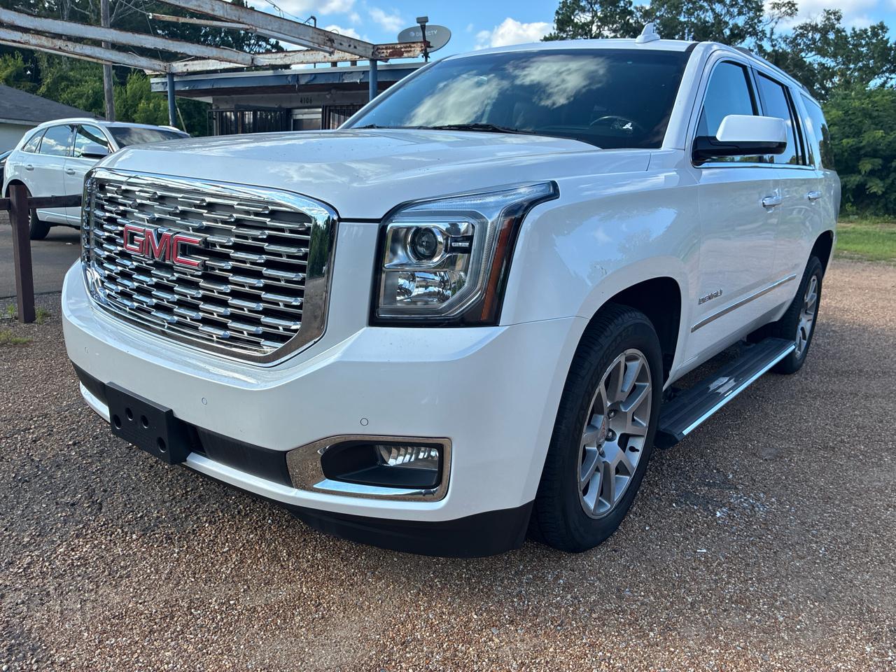 GMC Yukon 4WD 4dr Denali 2018