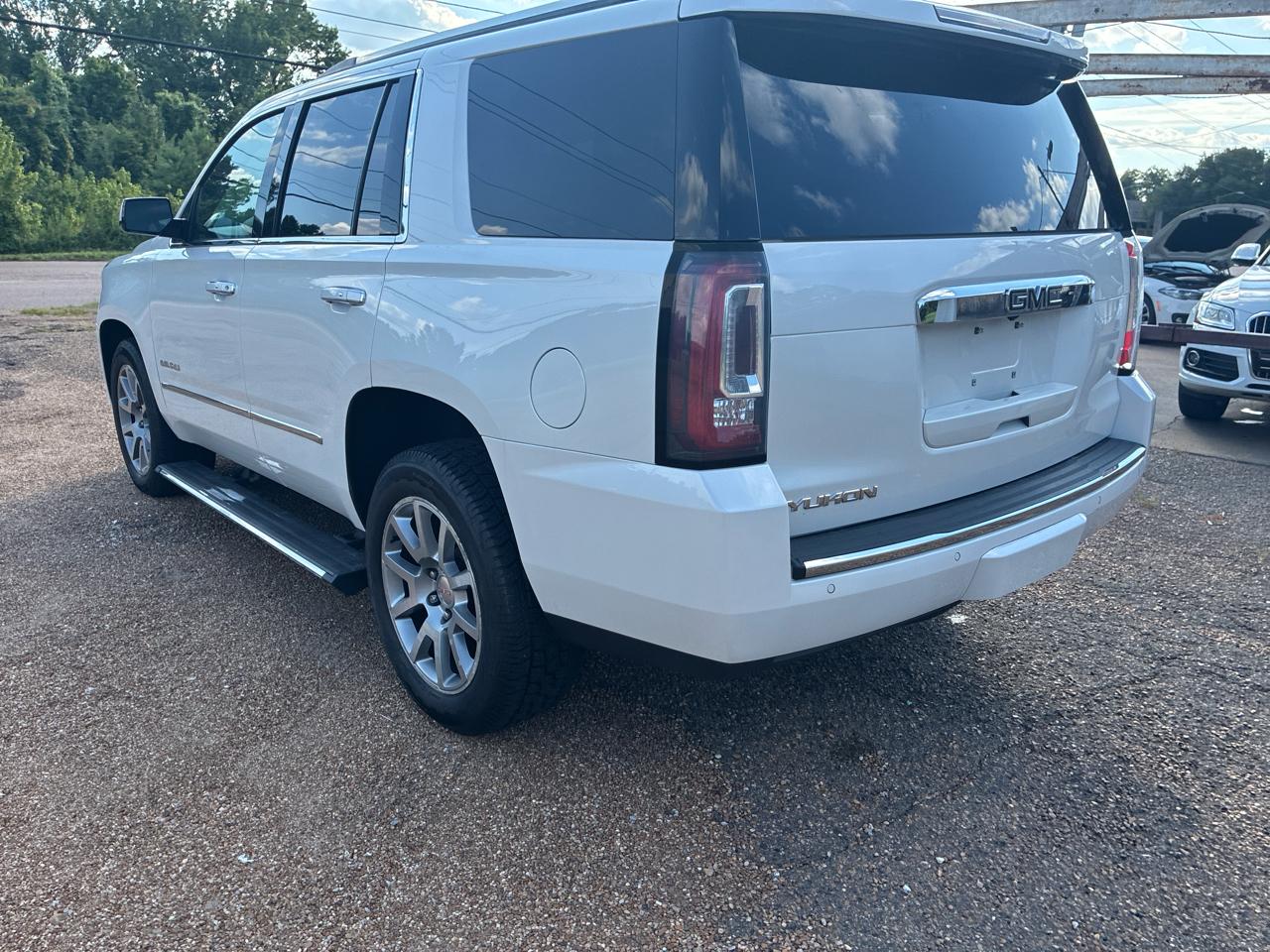 GMC Yukon 4WD 4dr Denali 2018