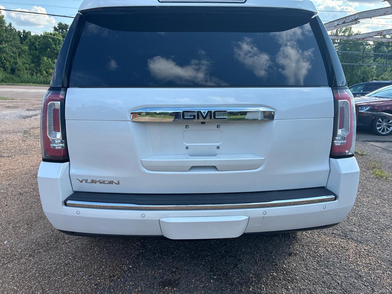 GMC Yukon 4WD 4dr Denali 2018