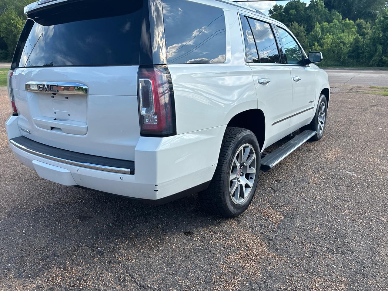 GMC Yukon 4WD 4dr Denali 2018