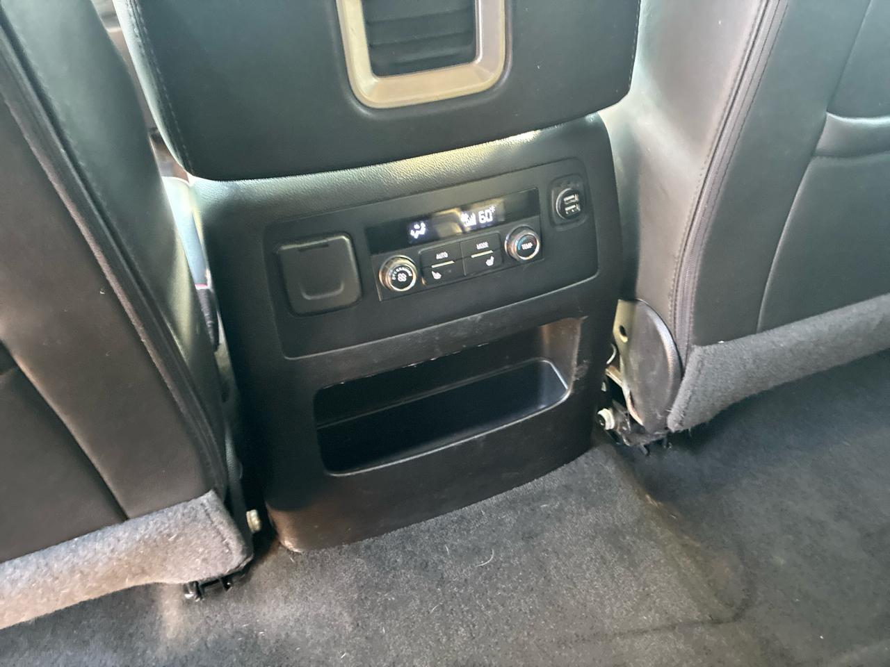 GMC Yukon 4WD 4dr Denali 2018