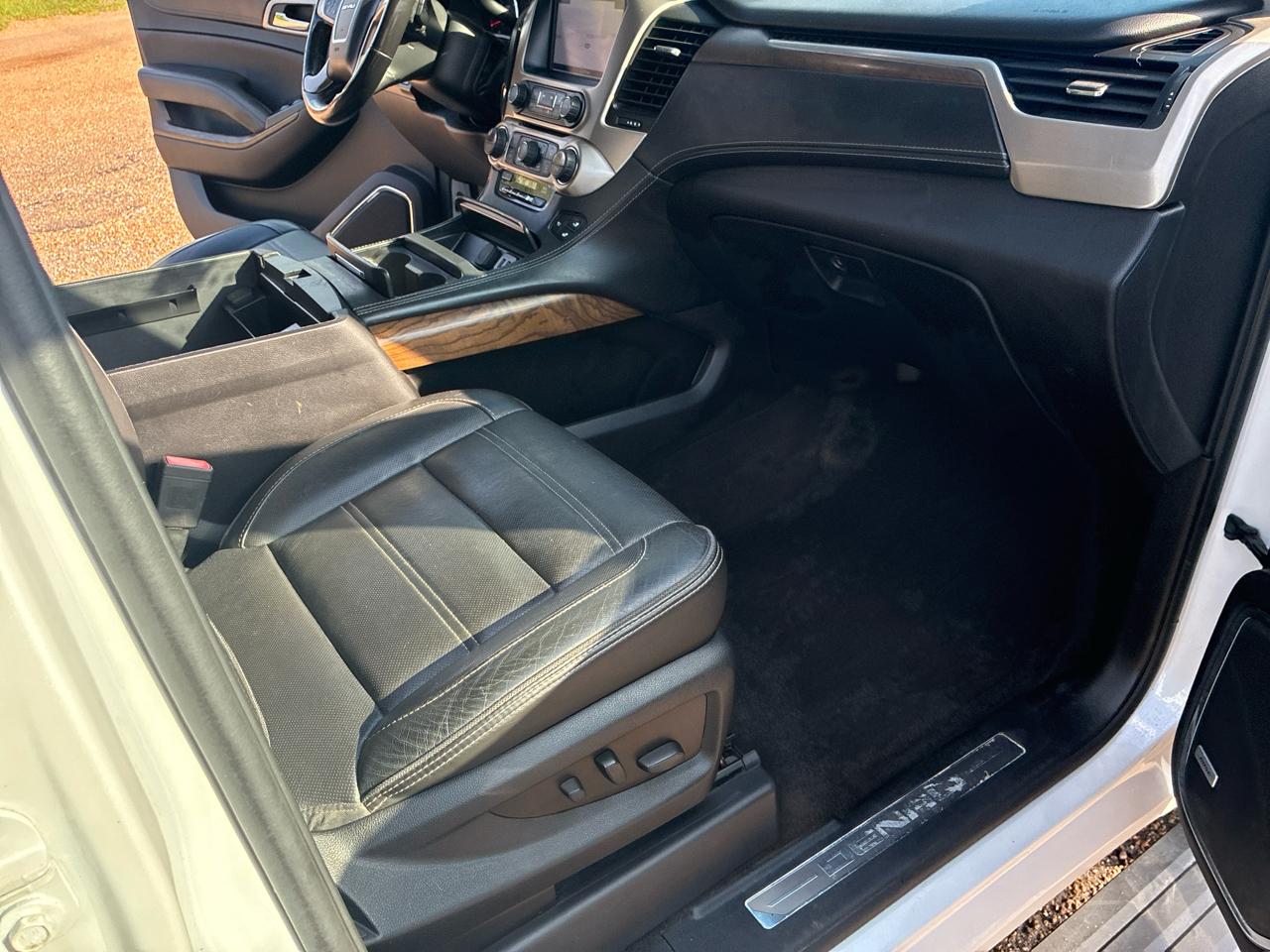GMC Yukon 4WD 4dr Denali 2018