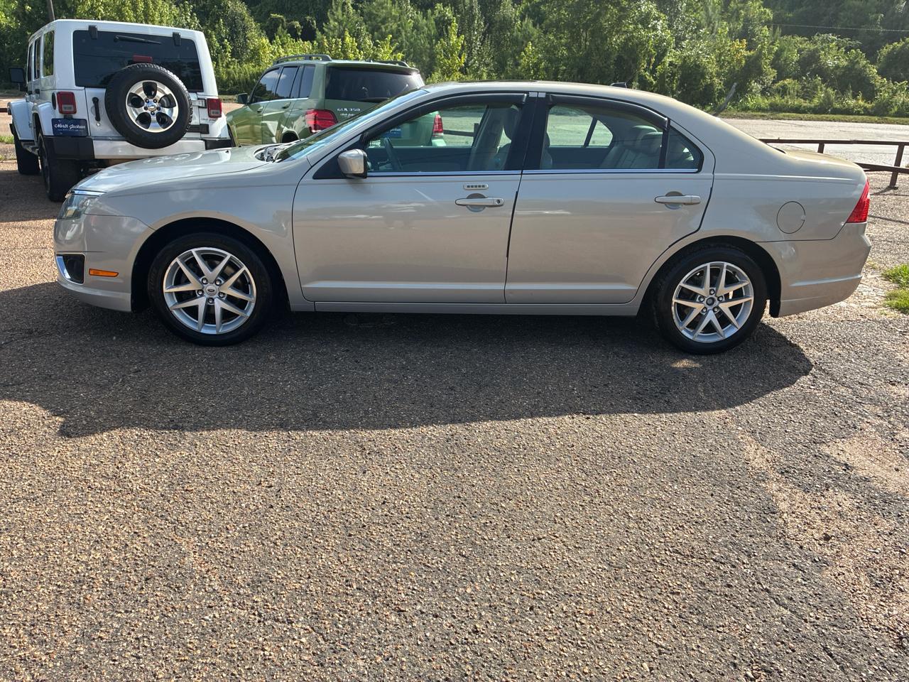 Ford Fusion 4dr Sdn SEL FWD 2010