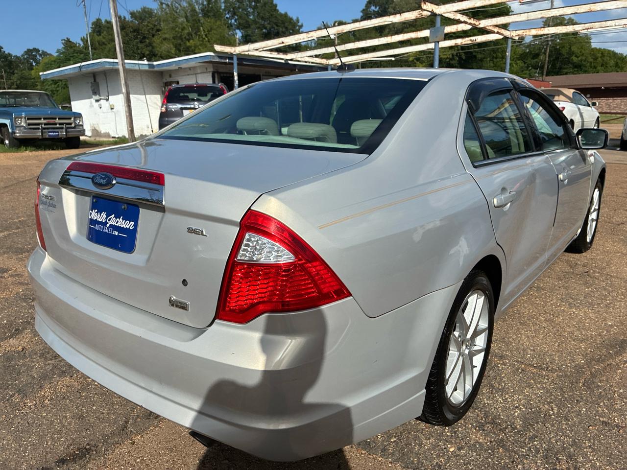 Ford Fusion 4dr Sdn SEL FWD 2010