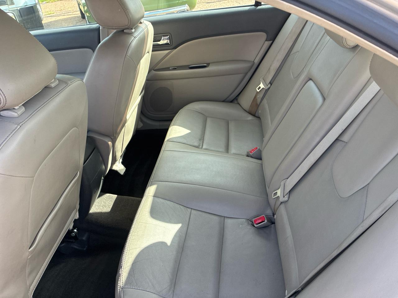 Ford Fusion 4dr Sdn SEL FWD 2010