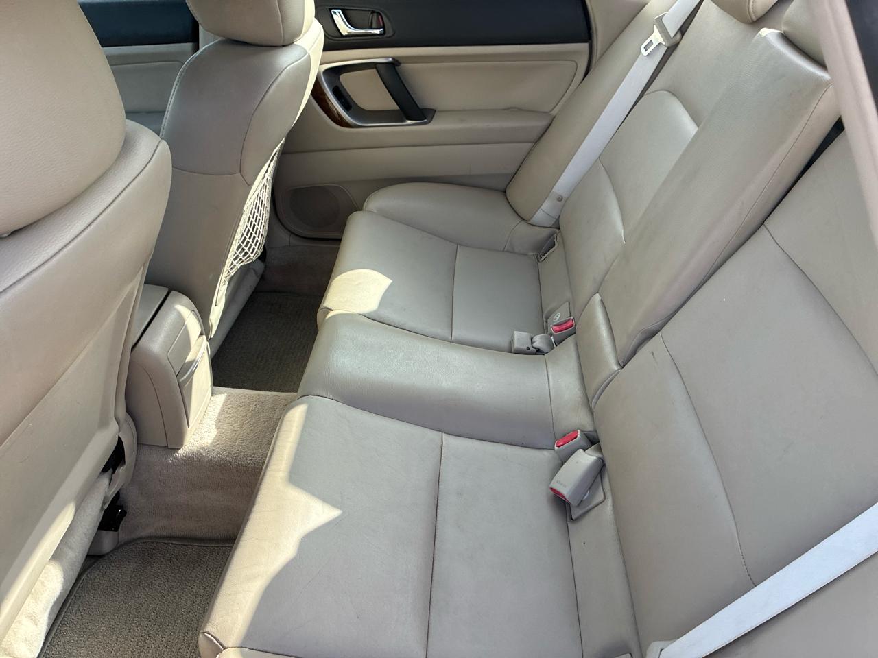 Subaru Legacy Sedan 4dr H4 AT Ltd 2007