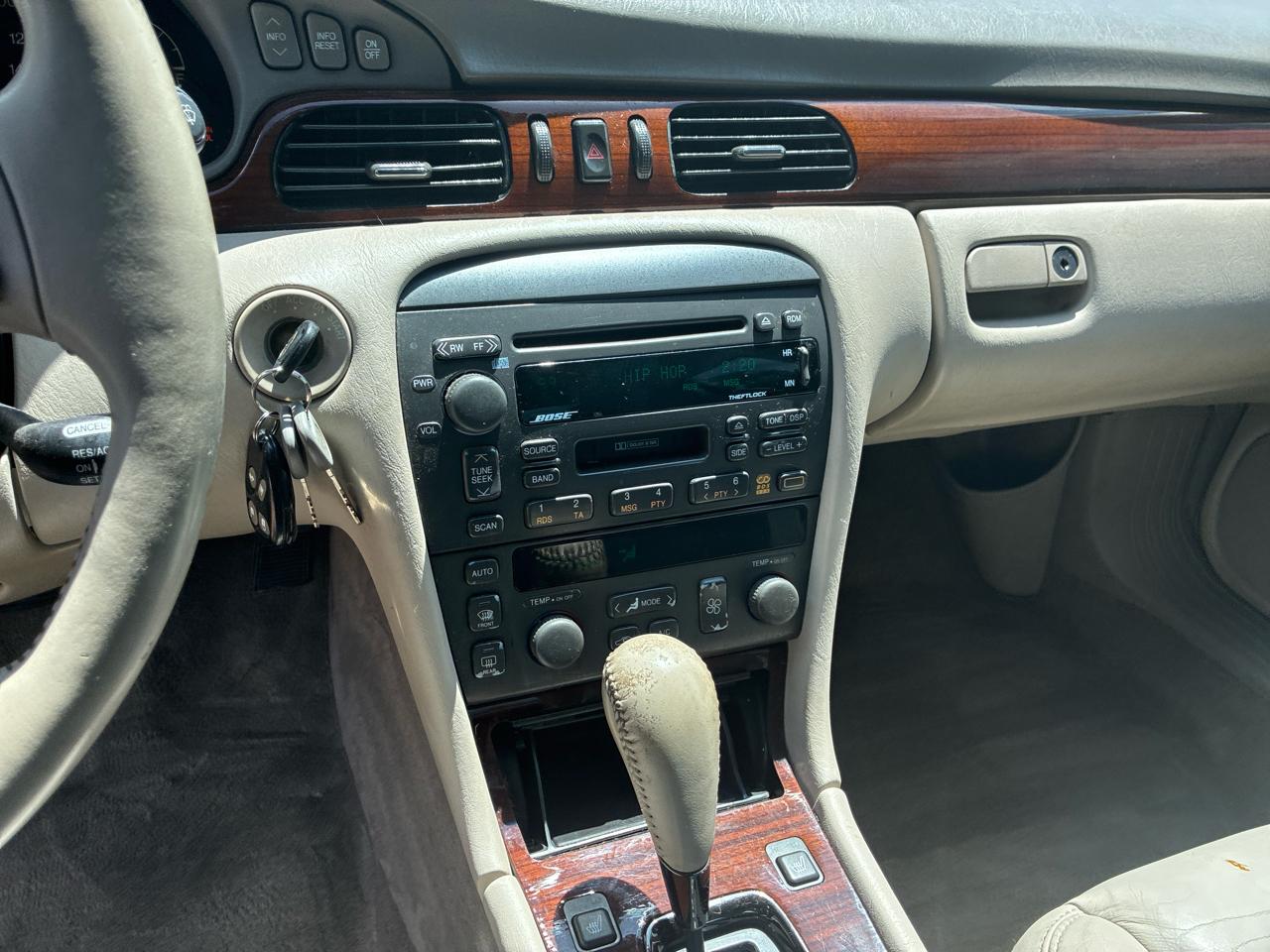 Cadillac Seville 4dr Luxury Sdn SLS 1999