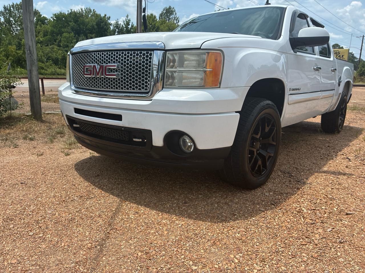 GMC Sierra Denali AWD Crew Cab 143.5" 2007