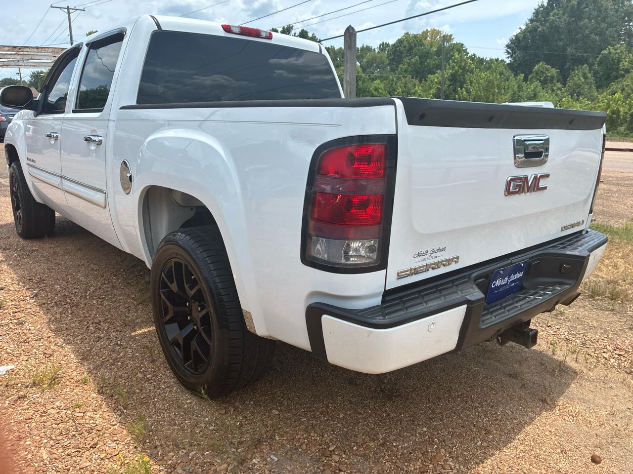 GMC Sierra Denali AWD Crew Cab 143.5" 2007