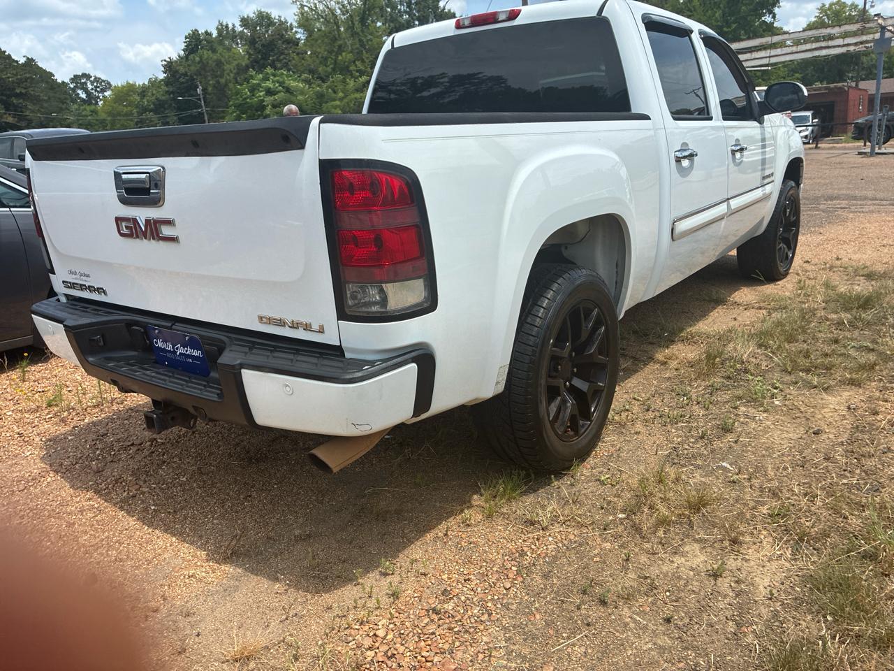 GMC Sierra Denali AWD Crew Cab 143.5" 2007