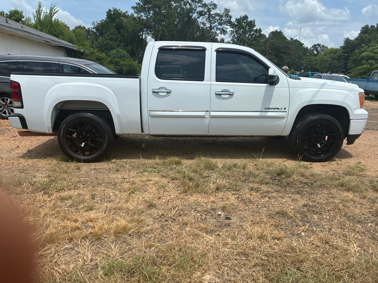GMC Sierra Denali AWD Crew Cab 143.5" 2007