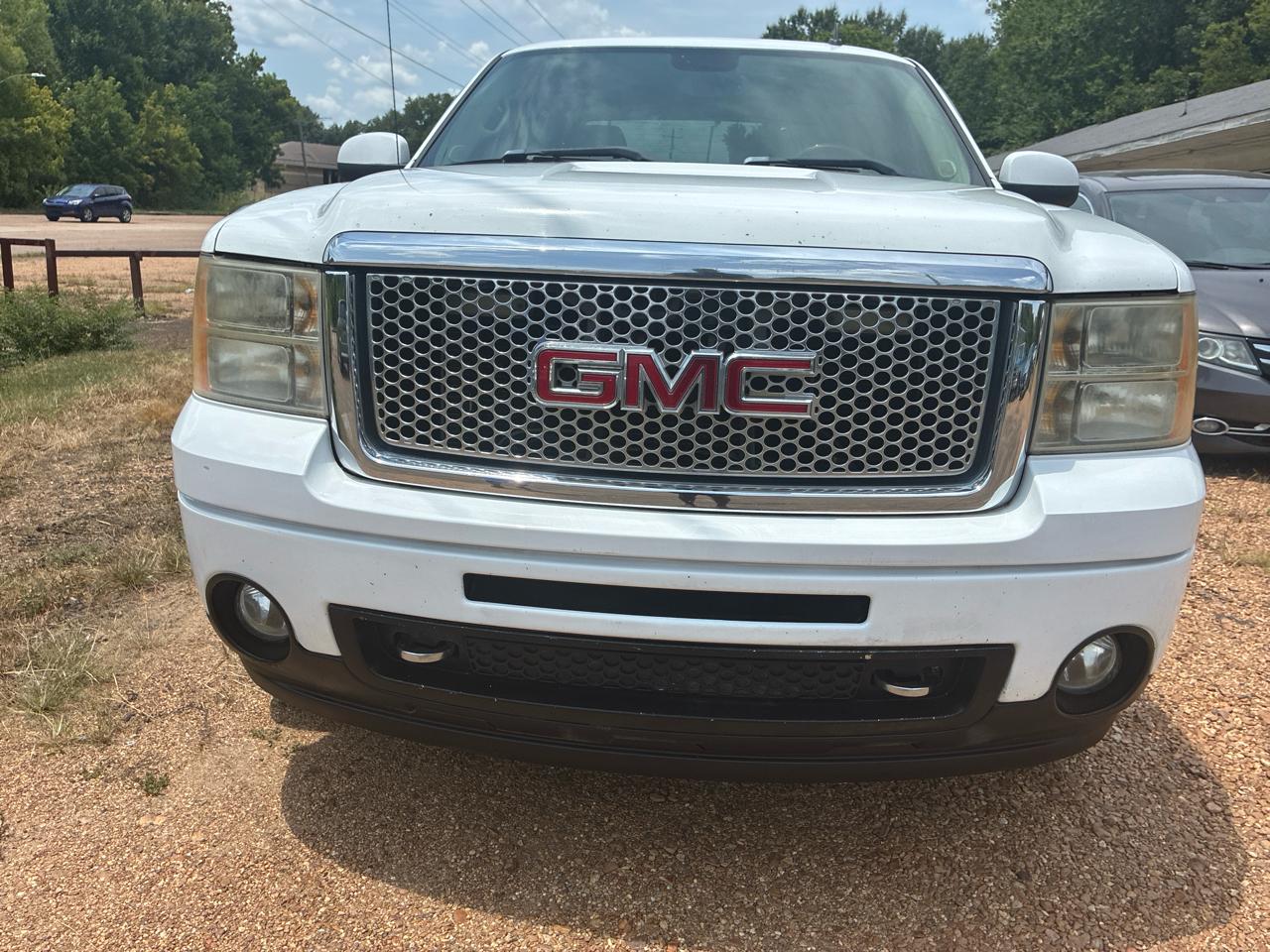 GMC Sierra Denali AWD Crew Cab 143.5" 2007