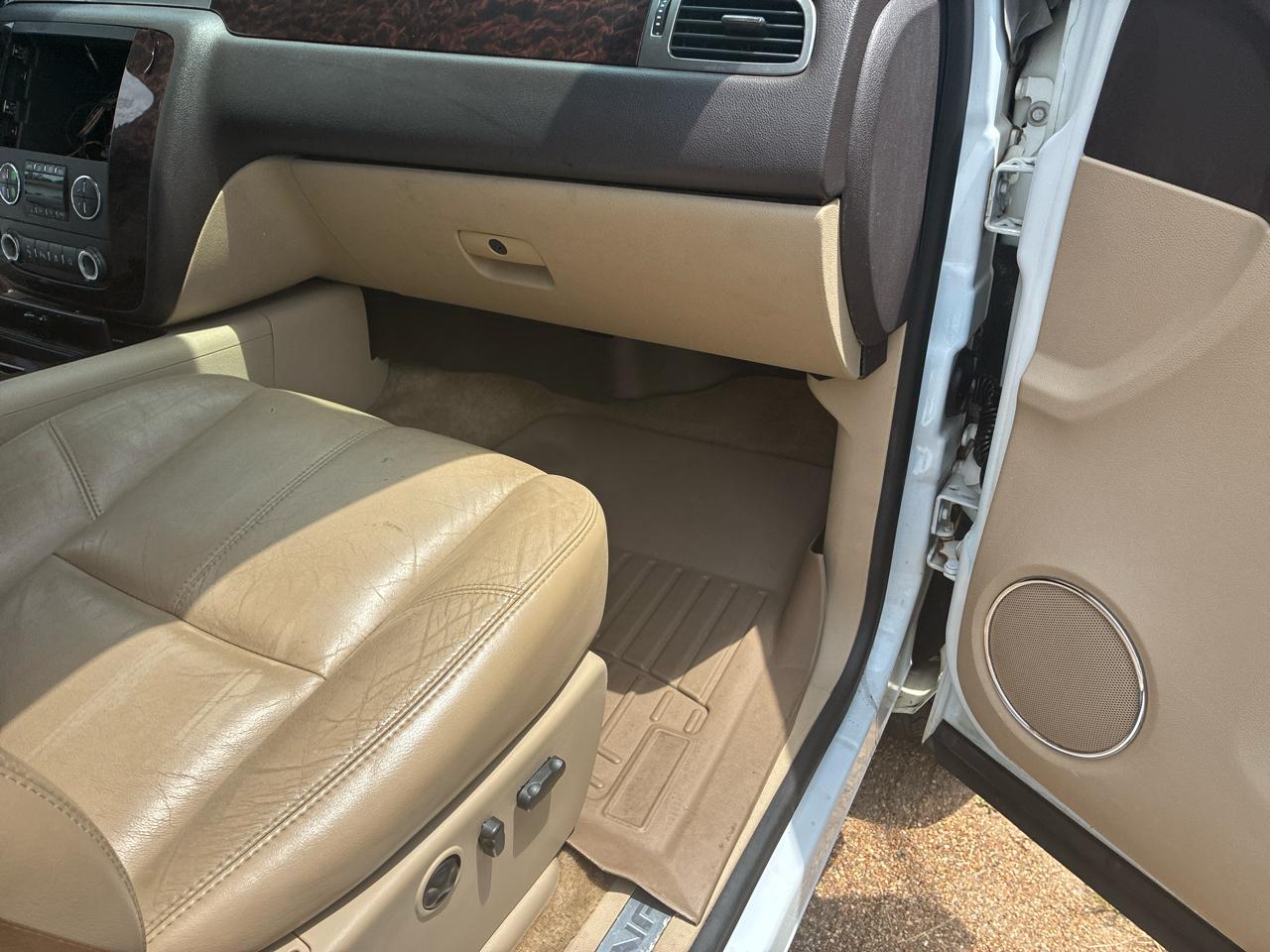 GMC Sierra Denali AWD Crew Cab 143.5" 2007