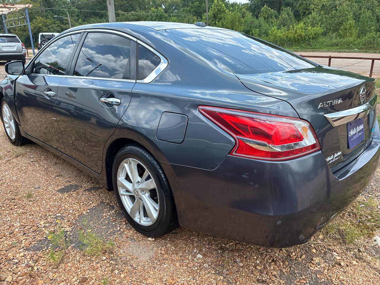Nissan Altima 4dr Sdn I4 2.5 SL 2013