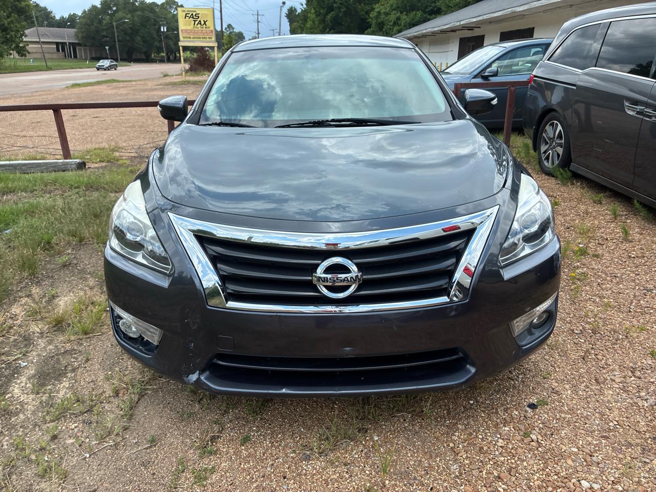 Nissan Altima 4dr Sdn I4 2.5 SL 2013