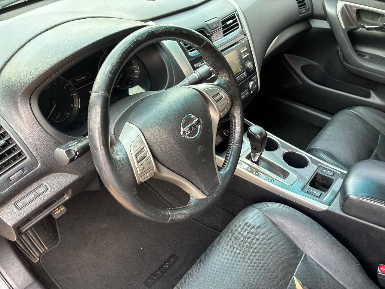 Nissan Altima 4dr Sdn I4 2.5 SL 2013