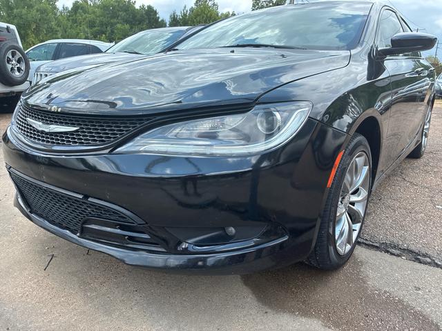 2015 Chrysler 200 S Sedan FWD