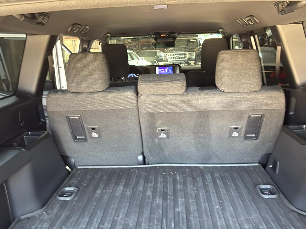 Toyota Land Cruiser 4WD (Natl) 2024