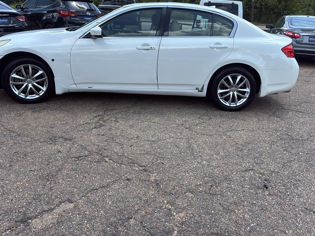 Infiniti G37 Sedan 4dr x AWD 2009