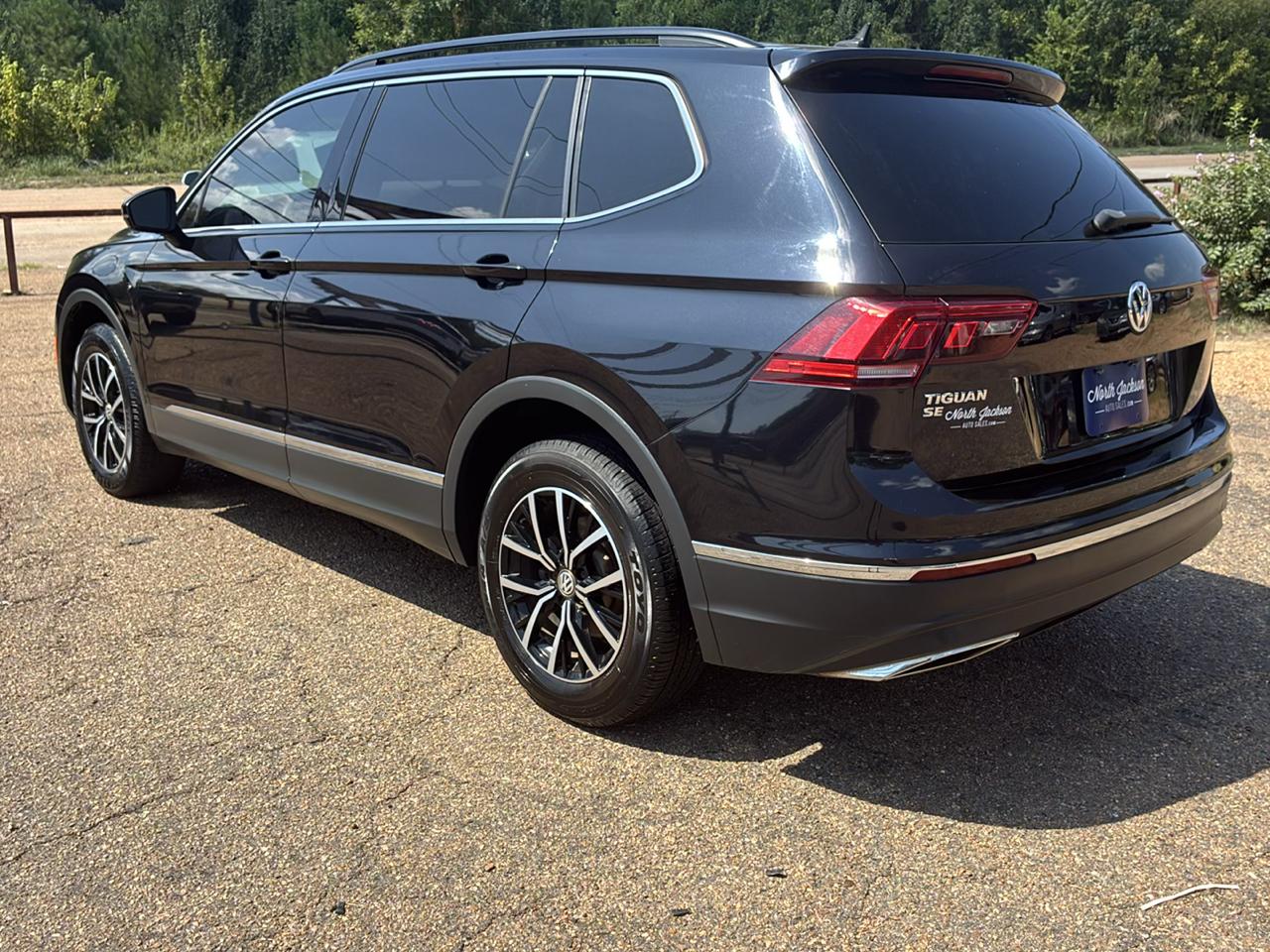 Volkswagen Tiguan 2.0T SE R-Line Black FWD 2021