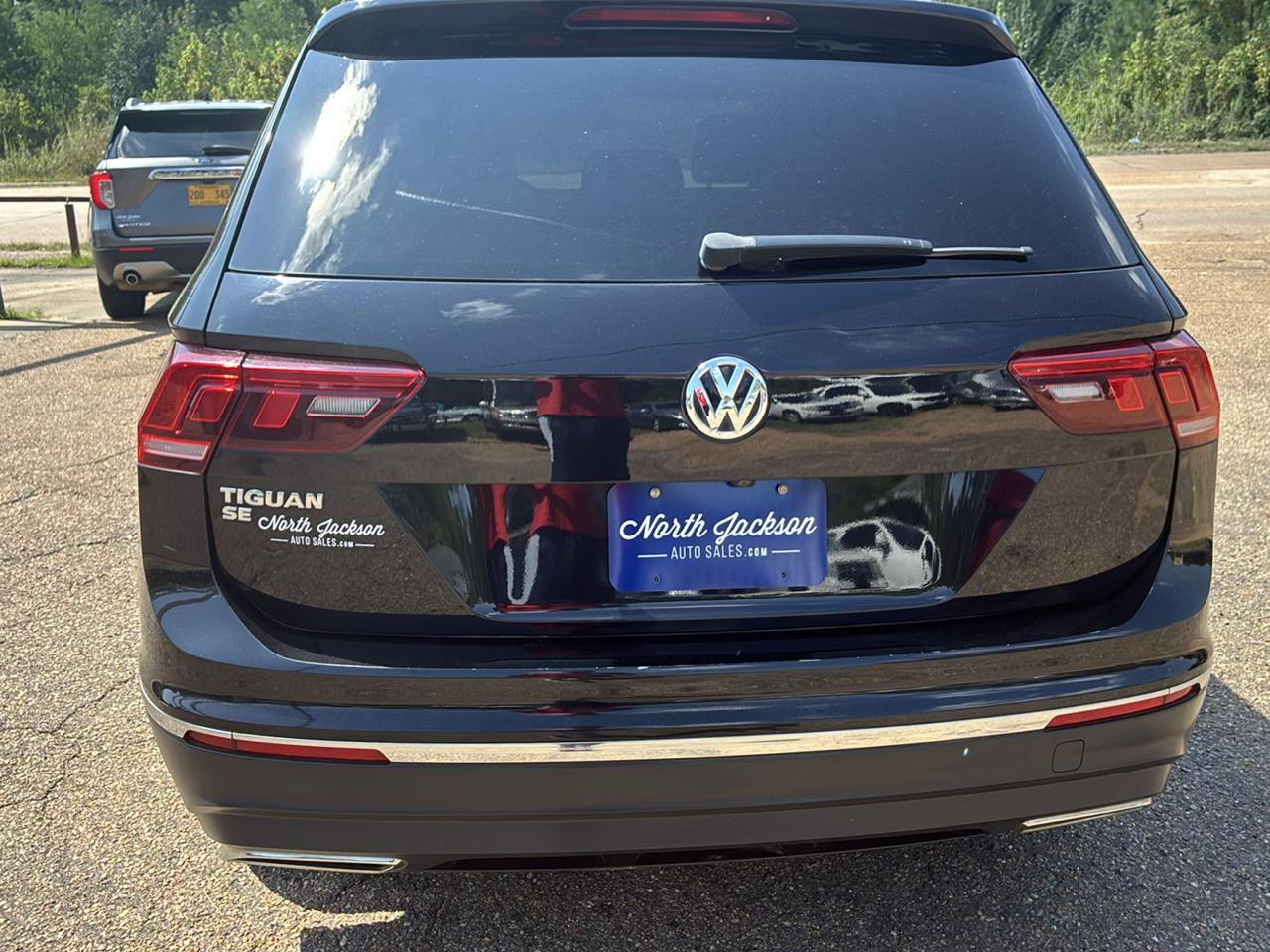 Volkswagen Tiguan 2.0T SE R-Line Black FWD 2021