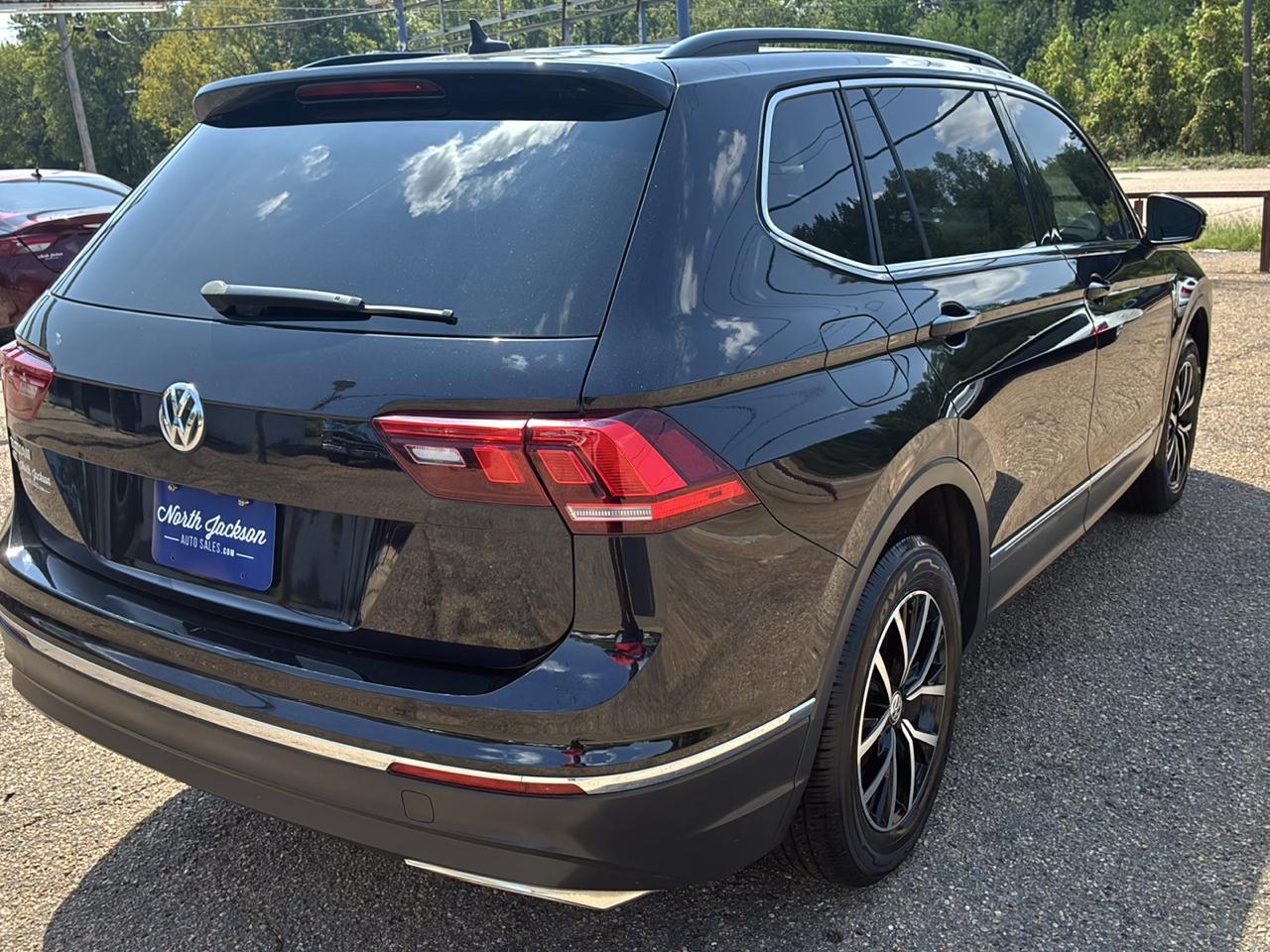 Volkswagen Tiguan 2.0T SE R-Line Black FWD 2021