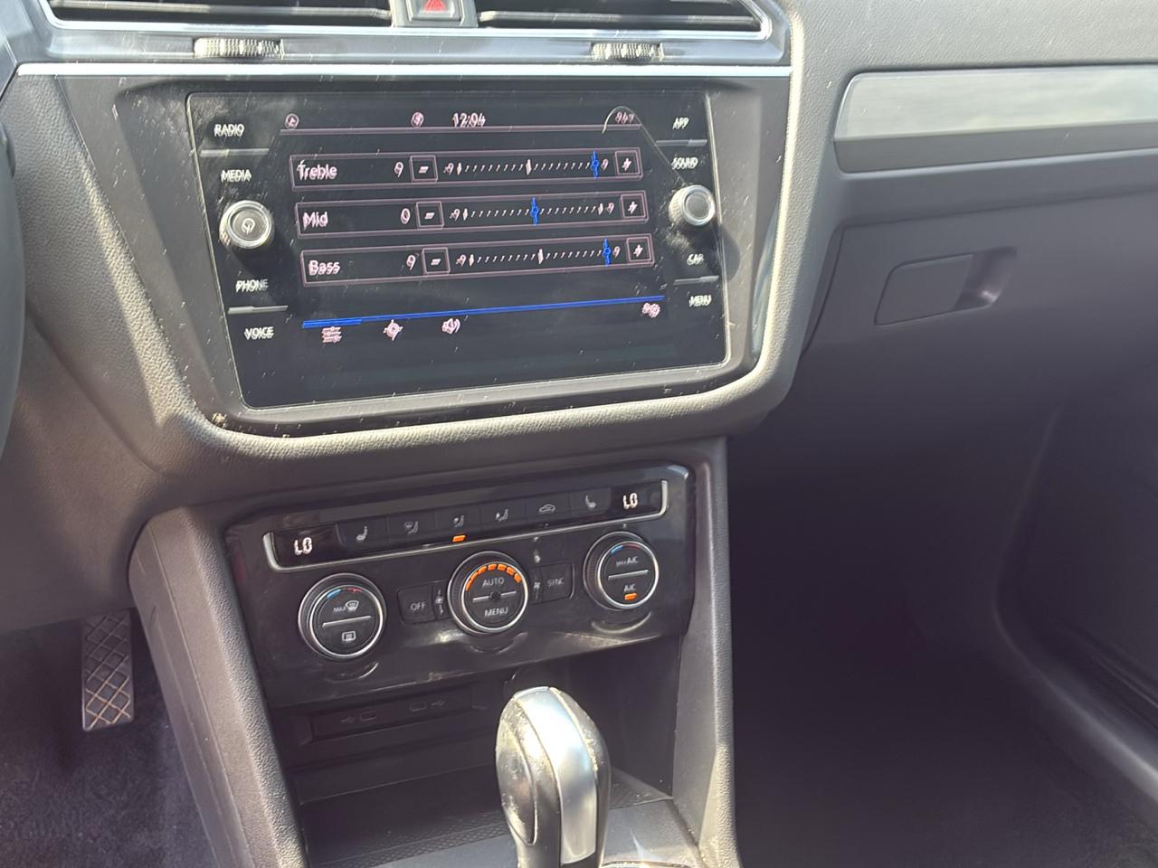 Volkswagen Tiguan 2.0T SE R-Line Black FWD 2021