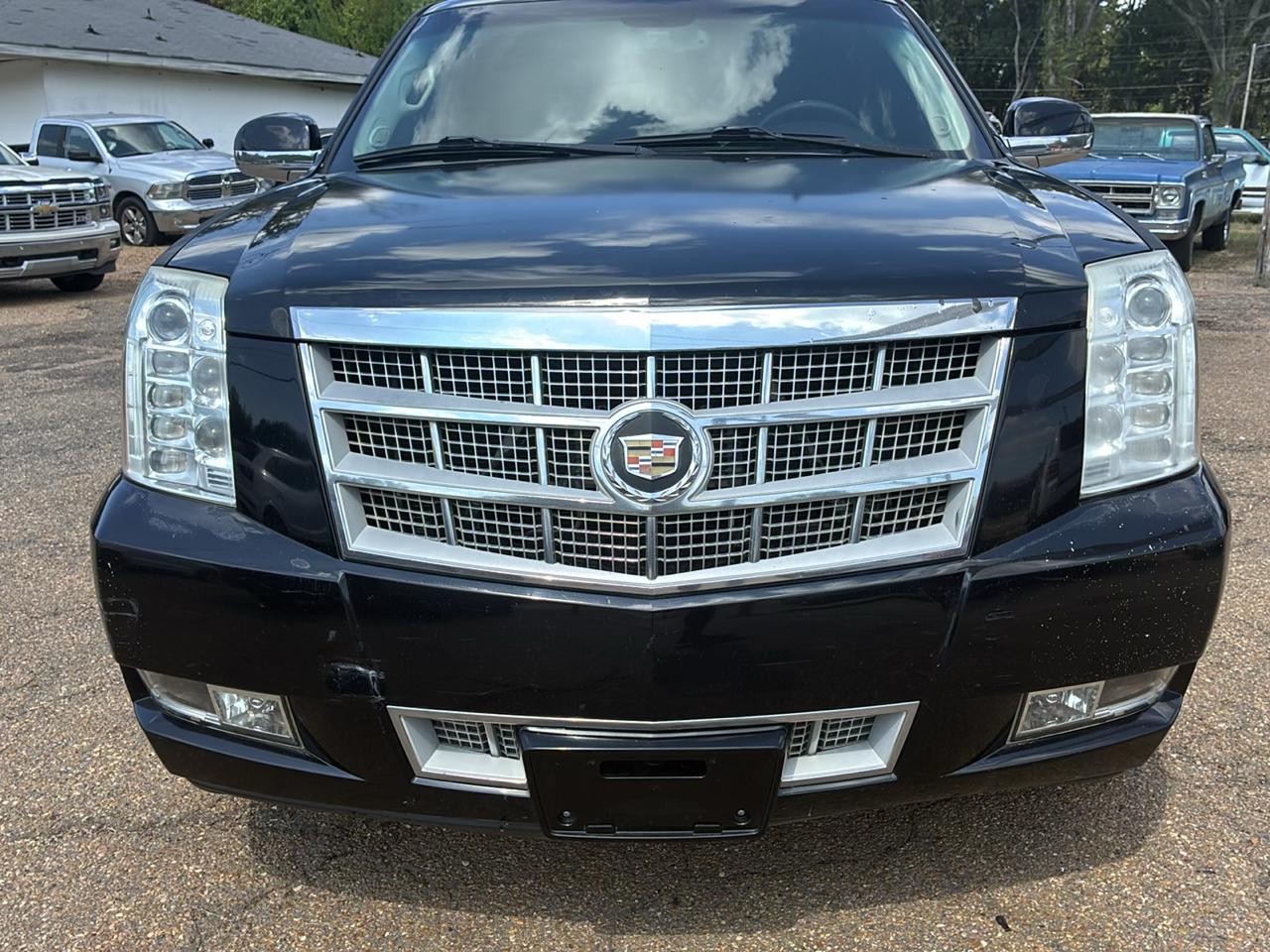 Cadillac Escalade ESV 2WD 4dr Platinum Edition 2013