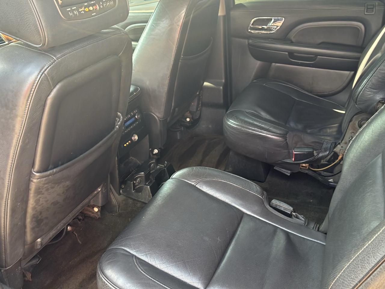 Cadillac Escalade ESV 2WD 4dr Platinum Edition 2013
