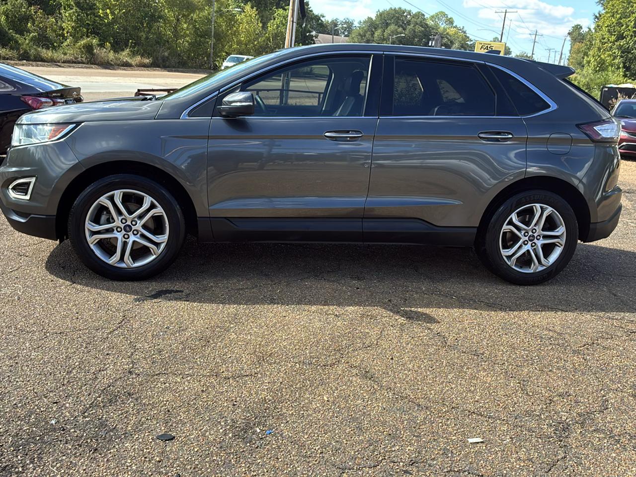 Ford Edge 4dr Titanium FWD 2016
