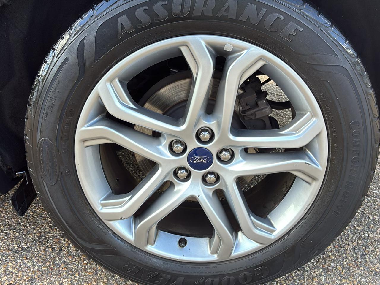 Ford Edge 4dr Titanium FWD 2016