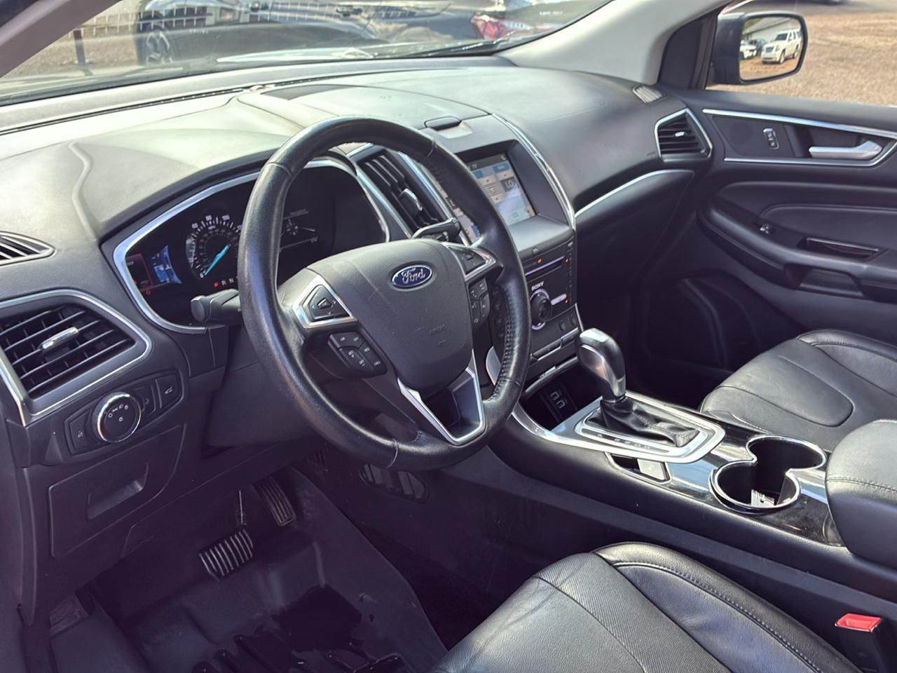 Ford Edge 4dr Titanium FWD 2016