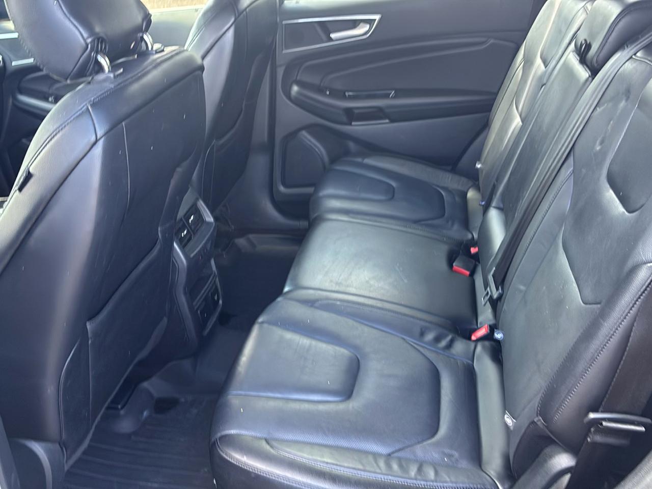 Ford Edge 4dr Titanium FWD 2016