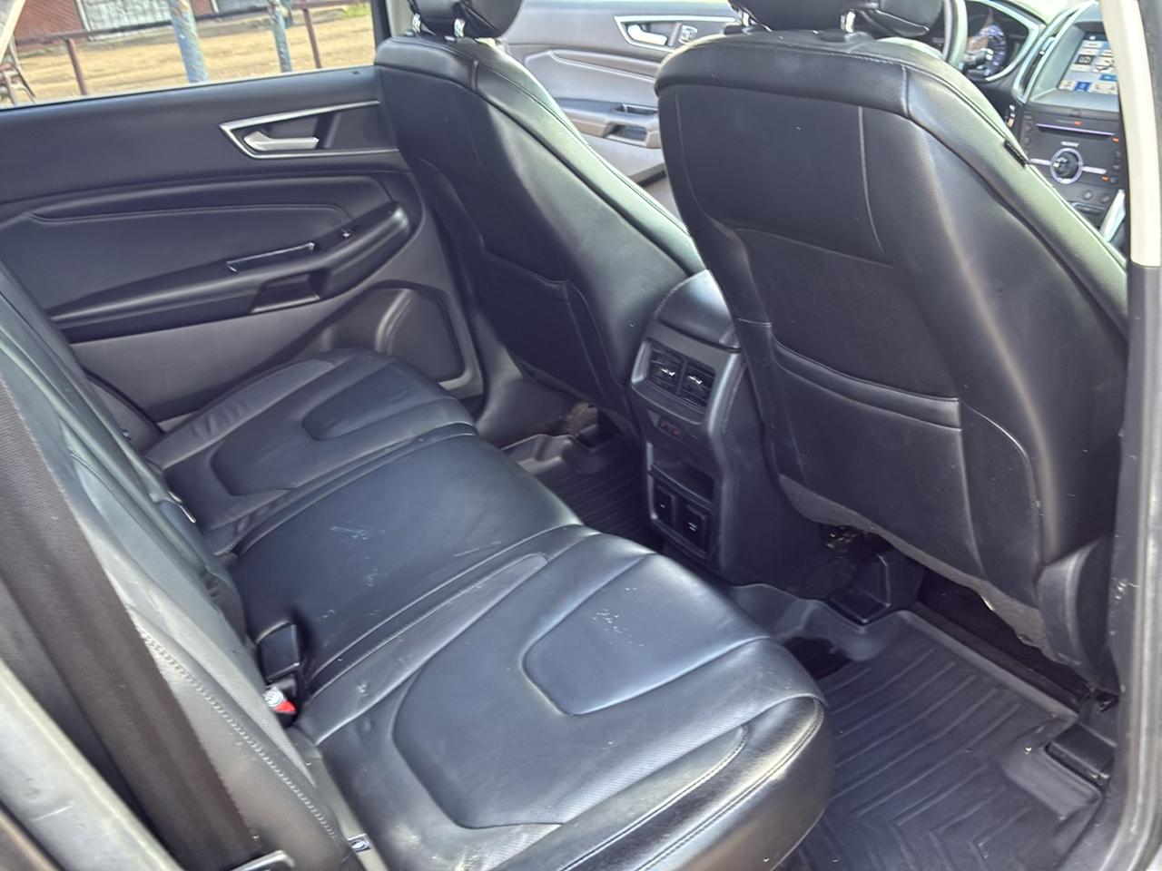 Ford Edge 4dr Titanium FWD 2016