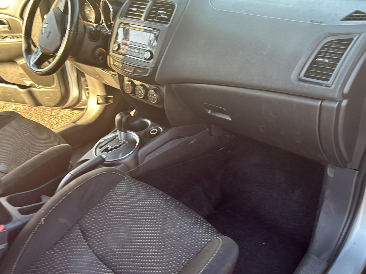 Mitsubishi Outlander Sport 2WD 4dr CVT 2.4 SE 2016