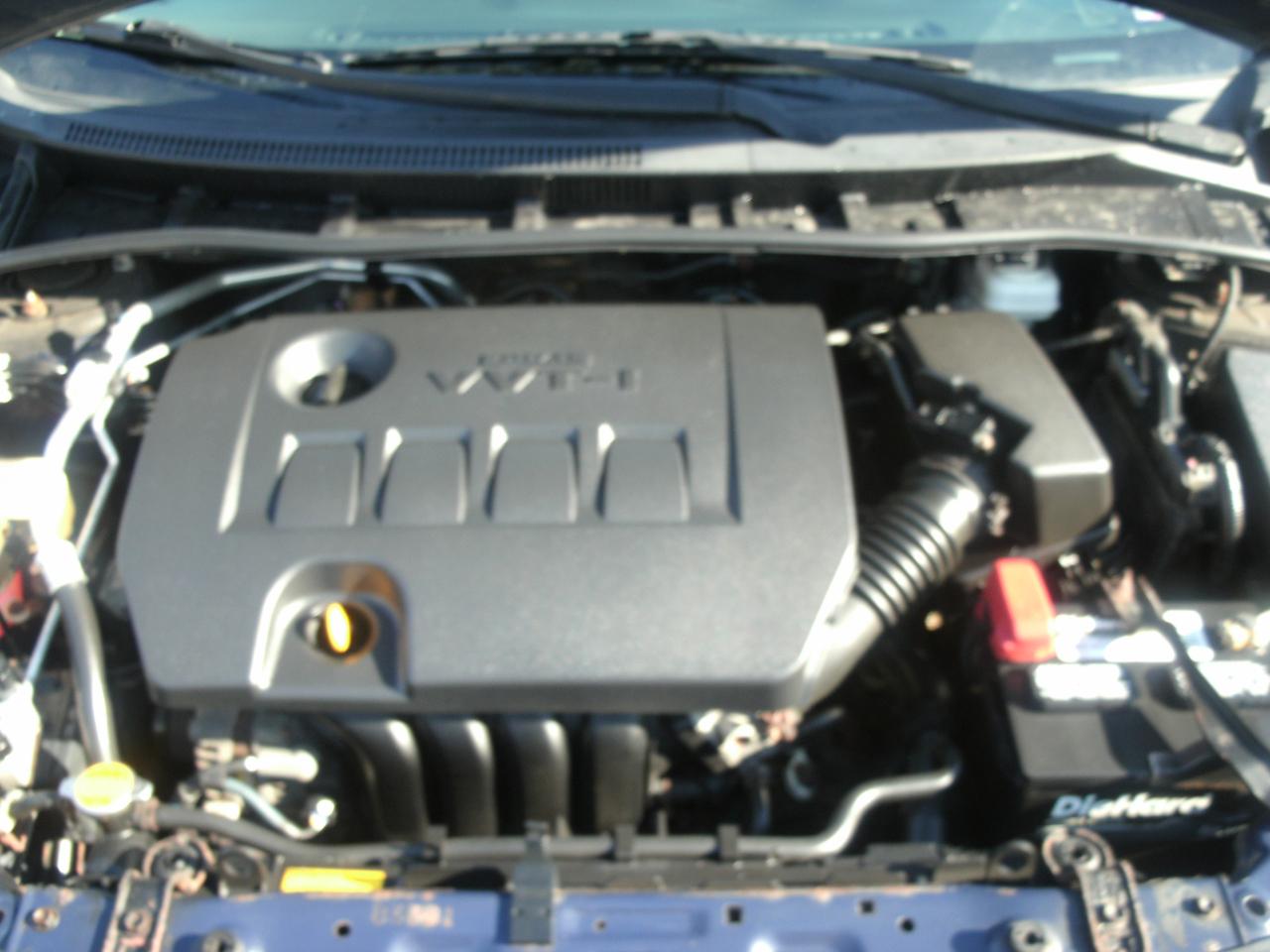 Toyota Corolla S 5-Speed MT 2012