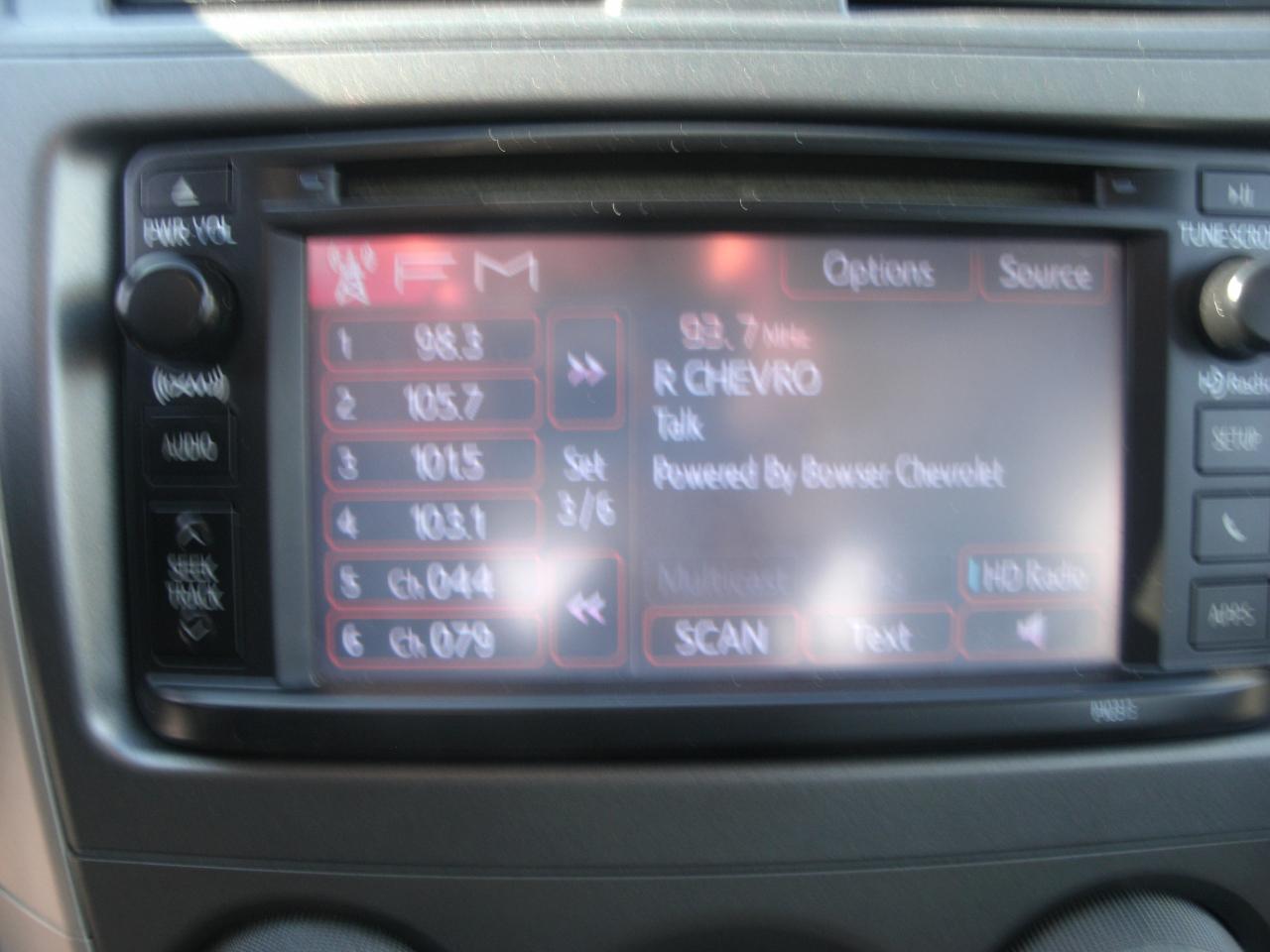 Toyota Corolla S 5-Speed MT 2012