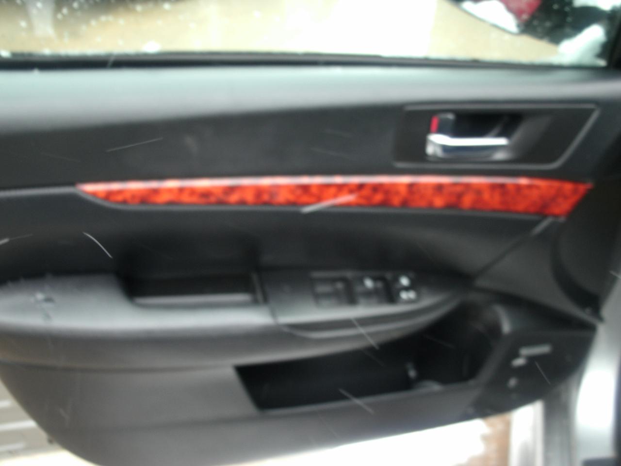 Subaru Legacy Limited 4D Sedan 2011