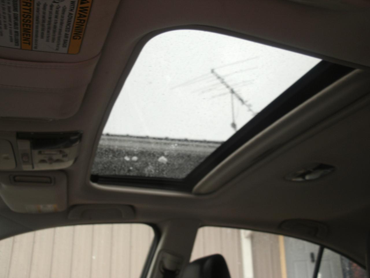 Subaru Legacy Limited 4D Sedan 2011