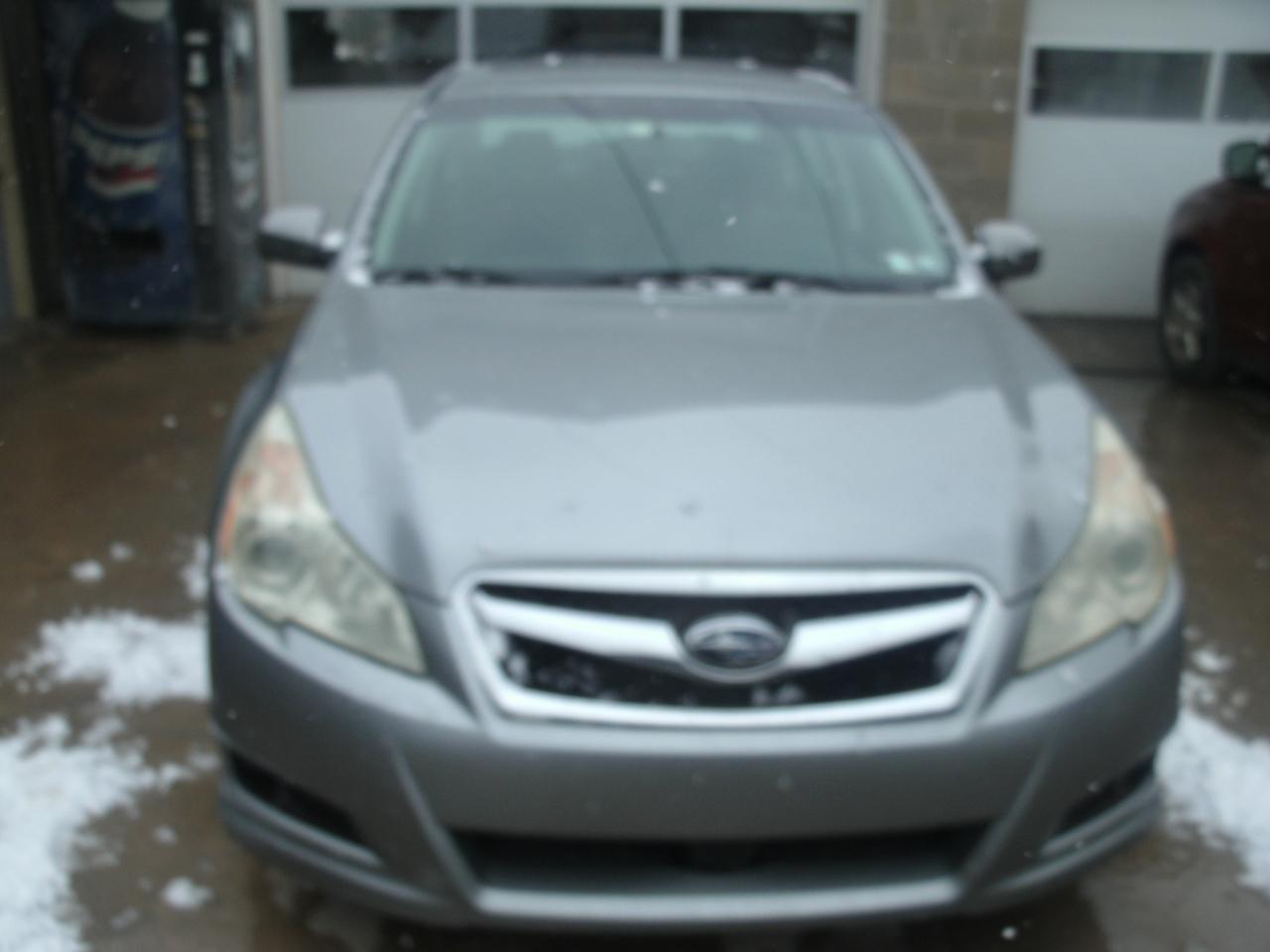 Subaru Legacy Limited 4D Sedan 2011