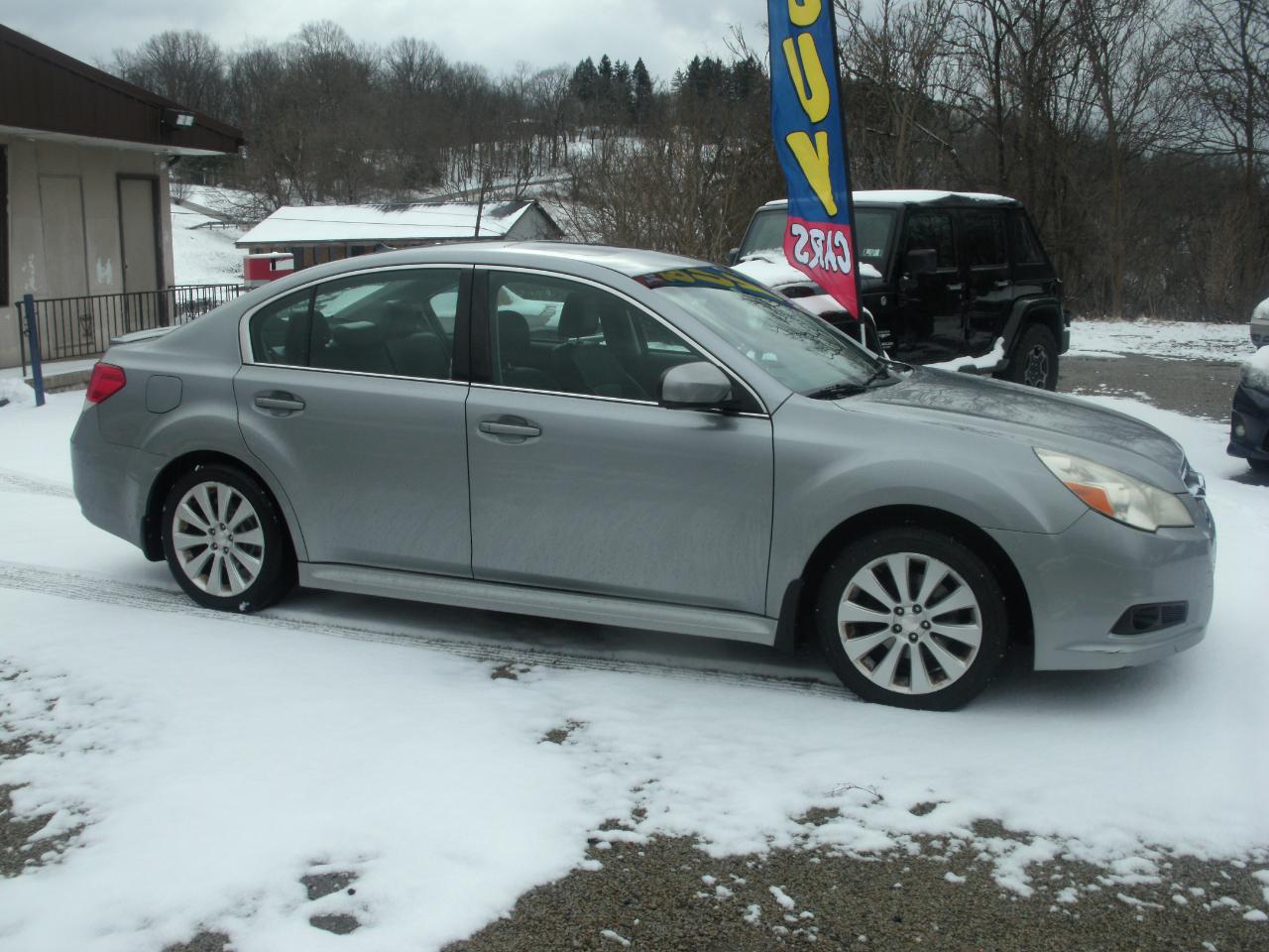 Subaru Legacy Limited 4D Sedan 2011